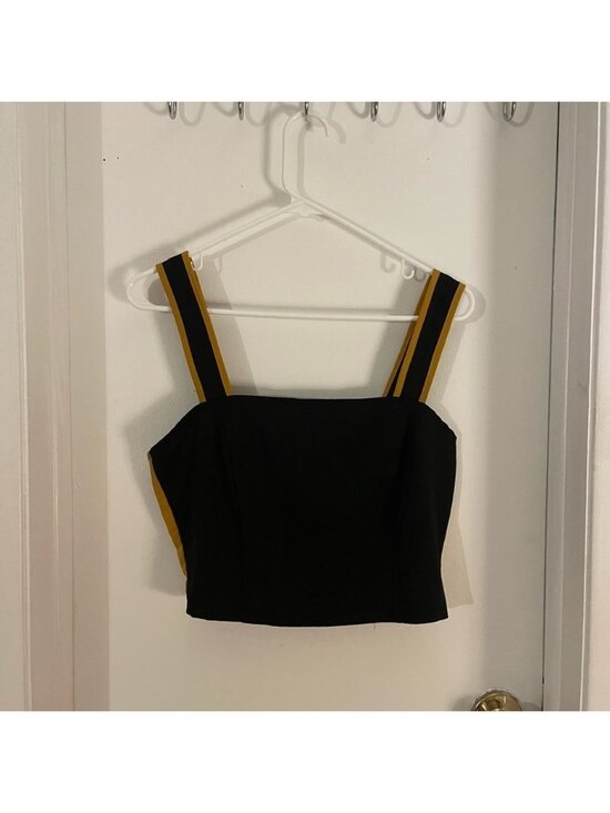 Tops - Crop Top